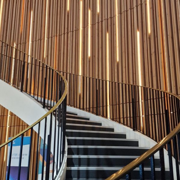 Hall accueil - Installation: CEGELEC